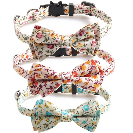 Idyllic cat collar with bow and bell