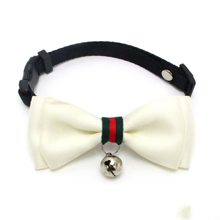 Cat bell and bow collar